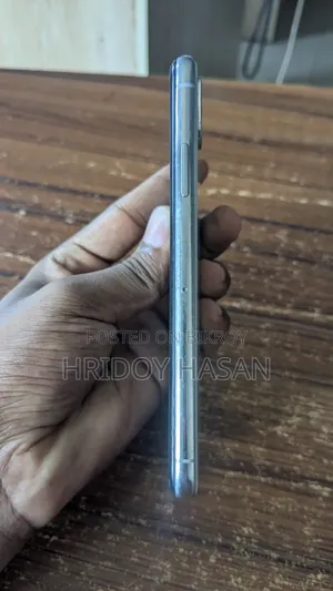 Apple iPhone X 64 GB White