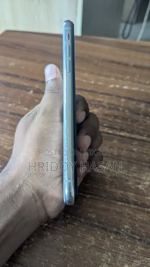 Apple iPhone X 64 GB White