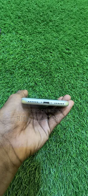 অ্যাপল আইফোন ৮ ২৫৬ জিবি সাদা