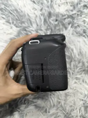 ক্যানন ৮০০ডি শুধু বডি
