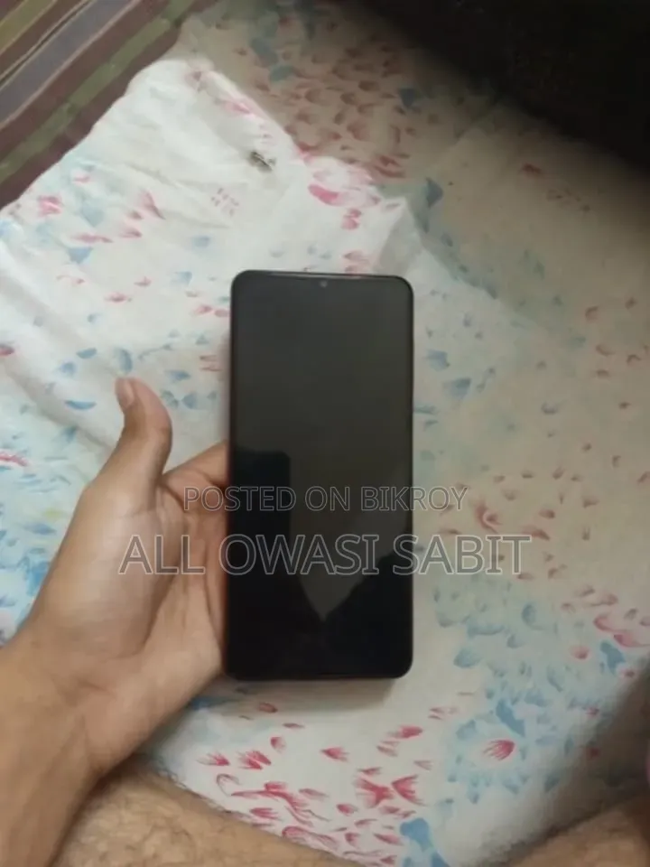 স্যামসাং গ্যালাক্সি এ১২ (ভারত) ৬৪ জিবি লাল
