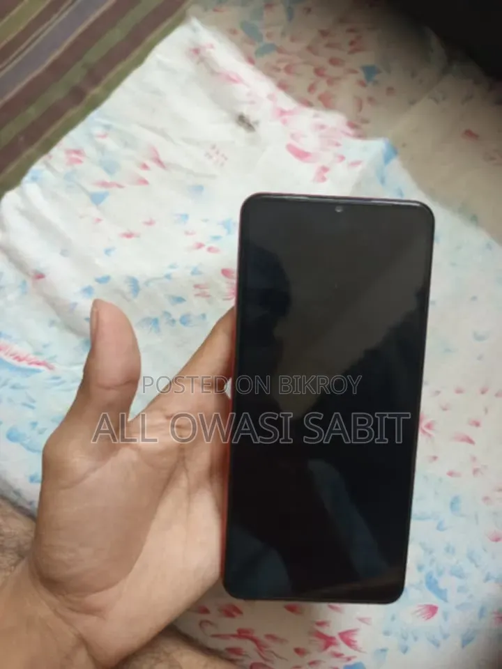 স্যামসাং গ্যালাক্সি এ১২ (ভারত) ৬৪ জিবি লাল