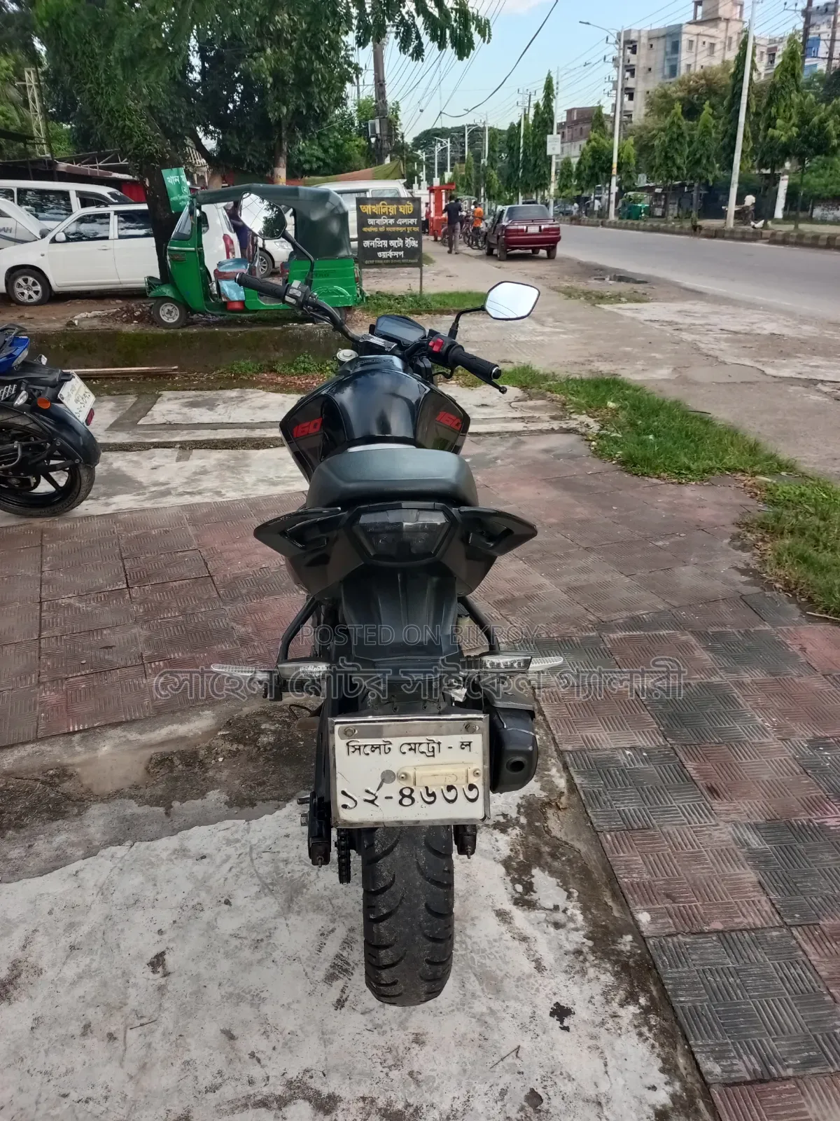 হিরো থ্রিলার ১৬০আর ২০২৪ ব্ল্যাক