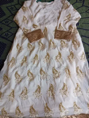 UK Dress, Saree