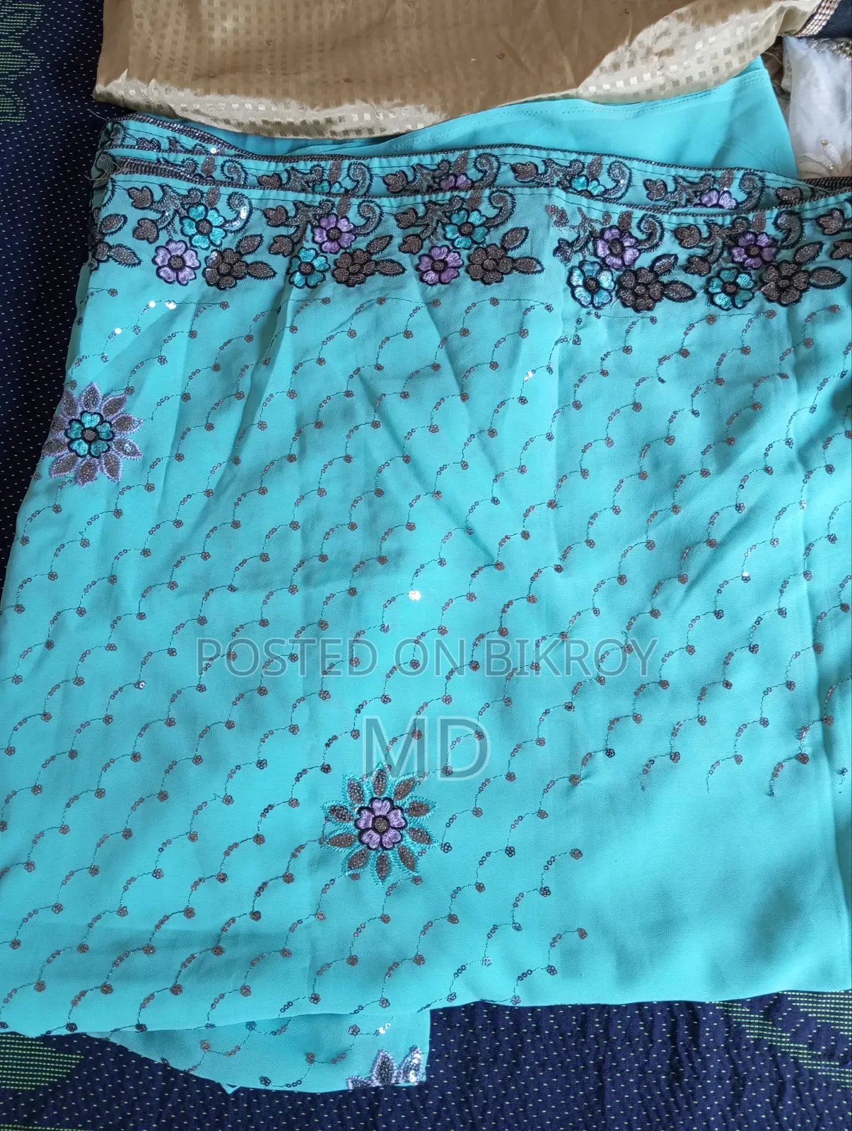 UK Dress, Saree