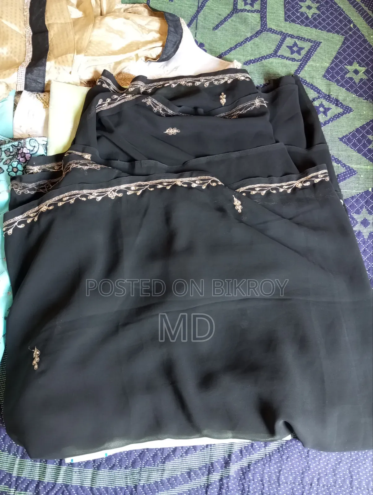 UK Dress, Saree