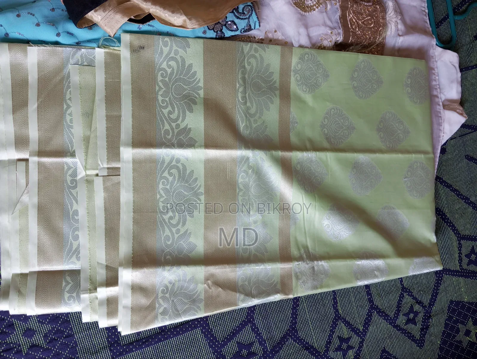 UK Dress, Saree