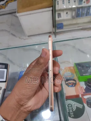 Apple iPhone 8 64 GB Pink