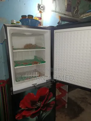 Brand New Refrigerator Used Only 8-9 Months