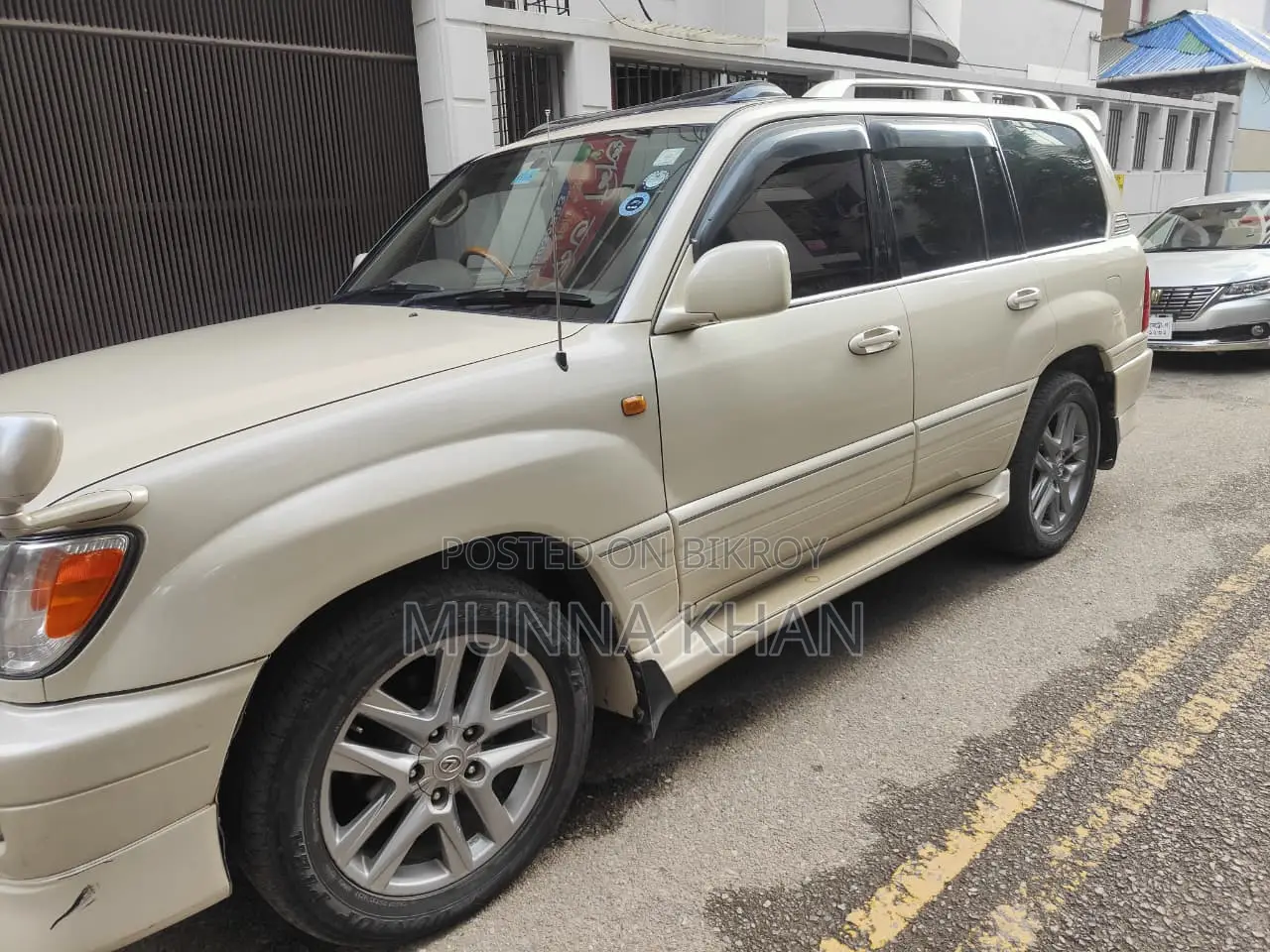 Lexus LX 470 All-Wheel Drive 1998 Pearl