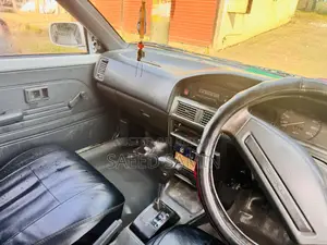 Toyota Corolla 1991 White