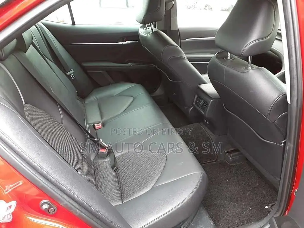 Toyota Camry 2021 Red