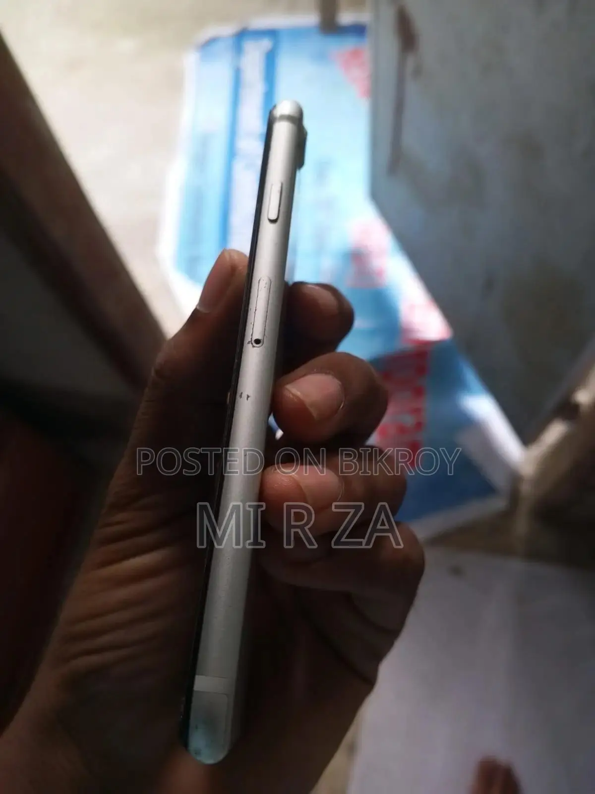 অ্যাপল আইফোন ৭ ৩২ জিবি সিলভার