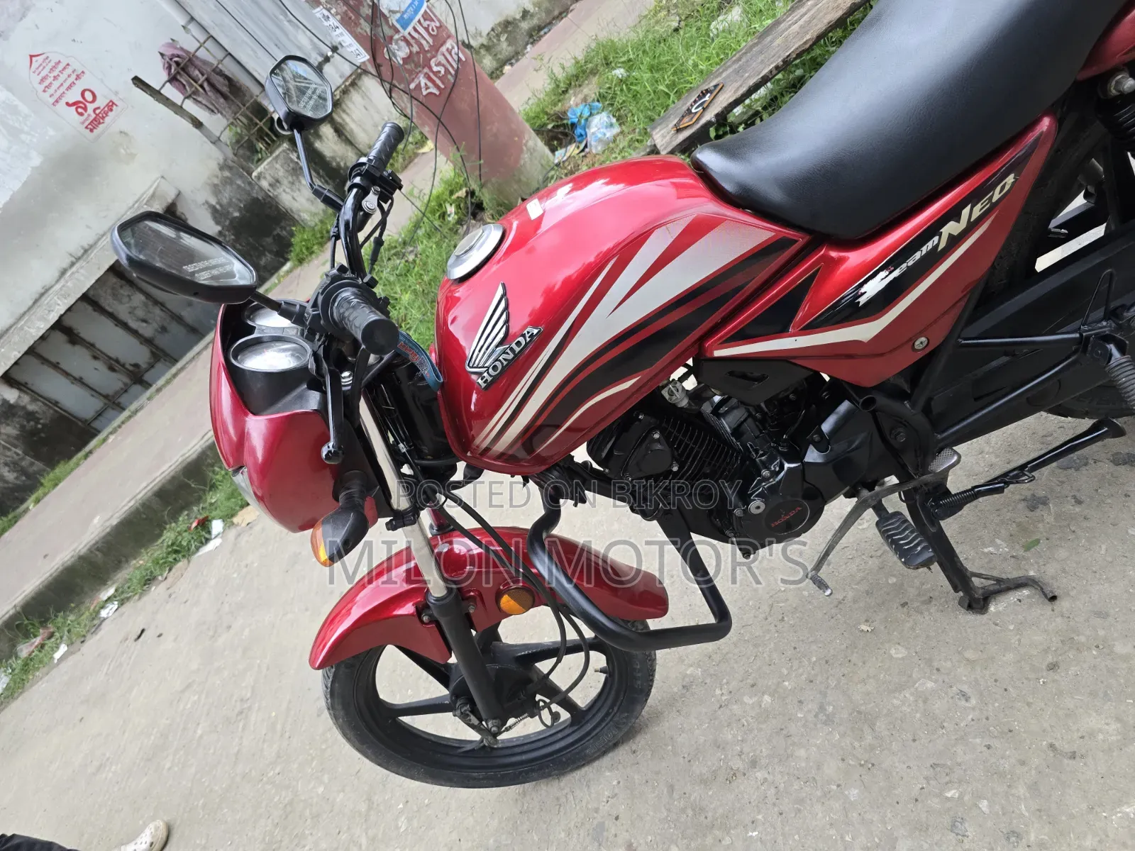 Honda Dream Neo 2018 Red