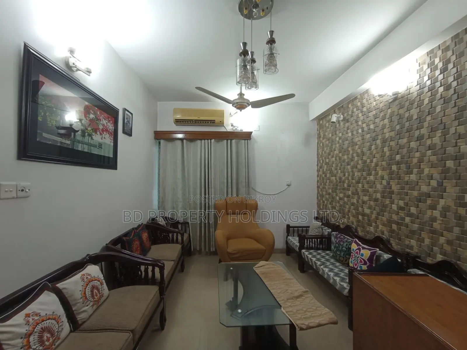 উত্তরায় ভাড়ার জন্য আসবাবপত্রসহ ৩টি শোবার ঘরের অ্যাপার্টমেন্ট