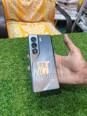 টেকনো ক্যামন ৪০ প্রো ৪জি ২৫৬ জিবি ব্ল্যাক