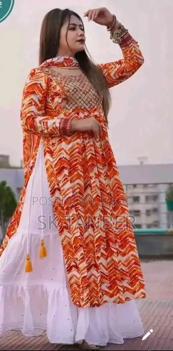 নাইরা কাট থ্রি পিস