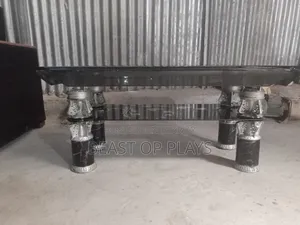 চায়না বেন্ট গ্লাস টি টেবিল
