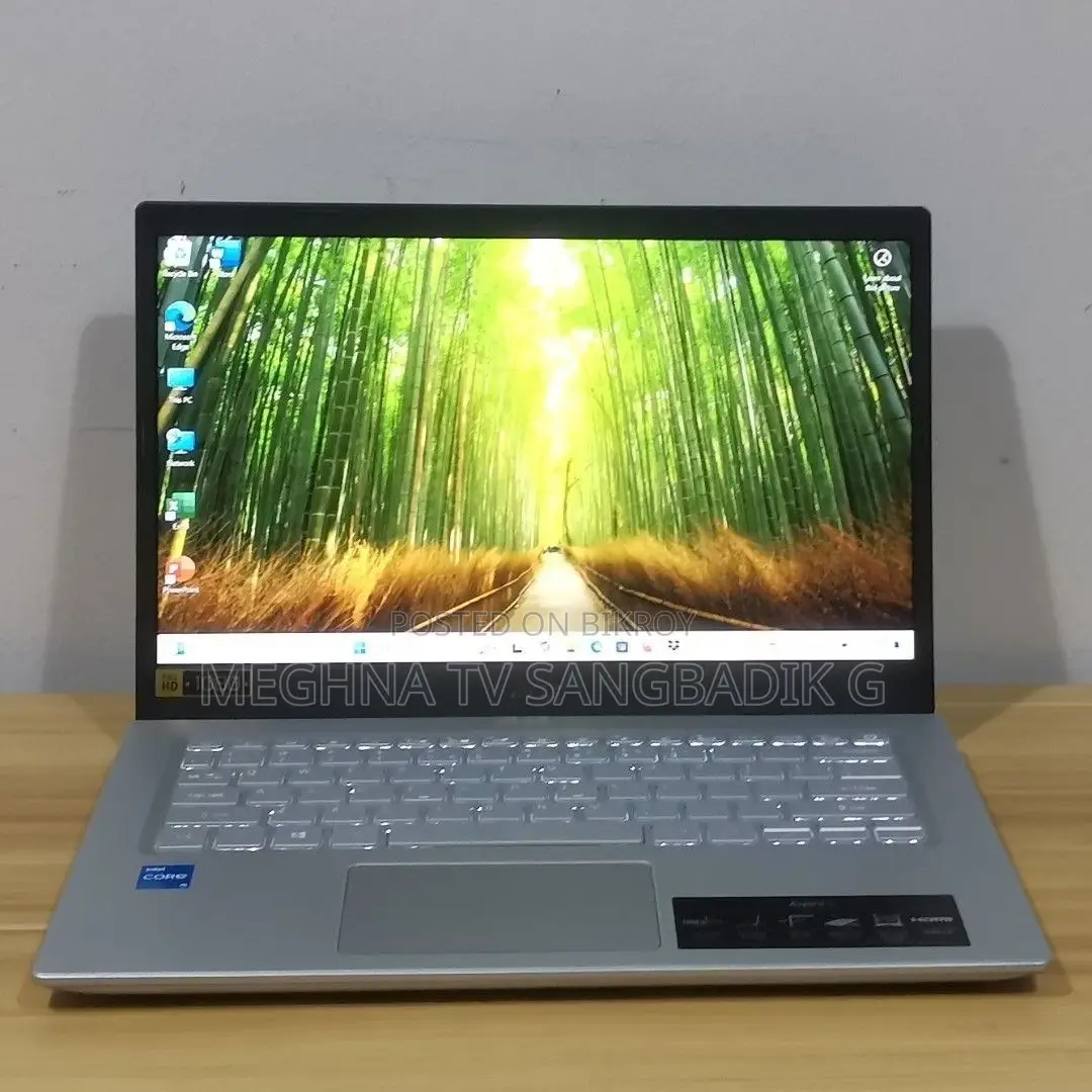 Laptop Acer 3GB Intel SSD 256GB