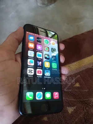 Apple iPhone SE (2020) 64 GB Black