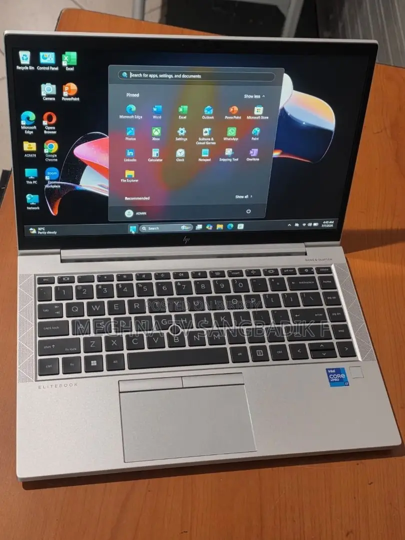 Laptop HP 3GB Intel SSD 256GB