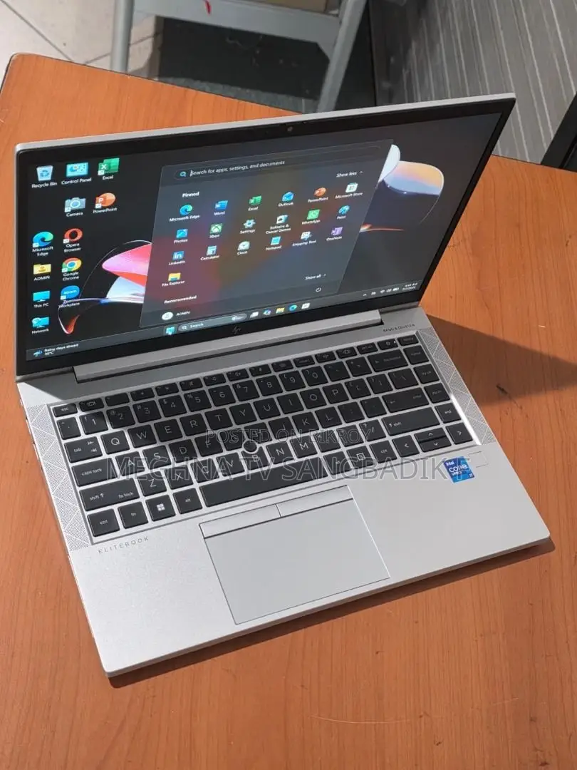 Laptop HP 3GB Intel SSD 256GB