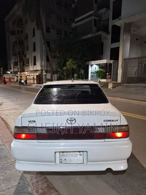 টয়োটা করোল্লা অটোমেটিক ১৯৯৫ সাদা