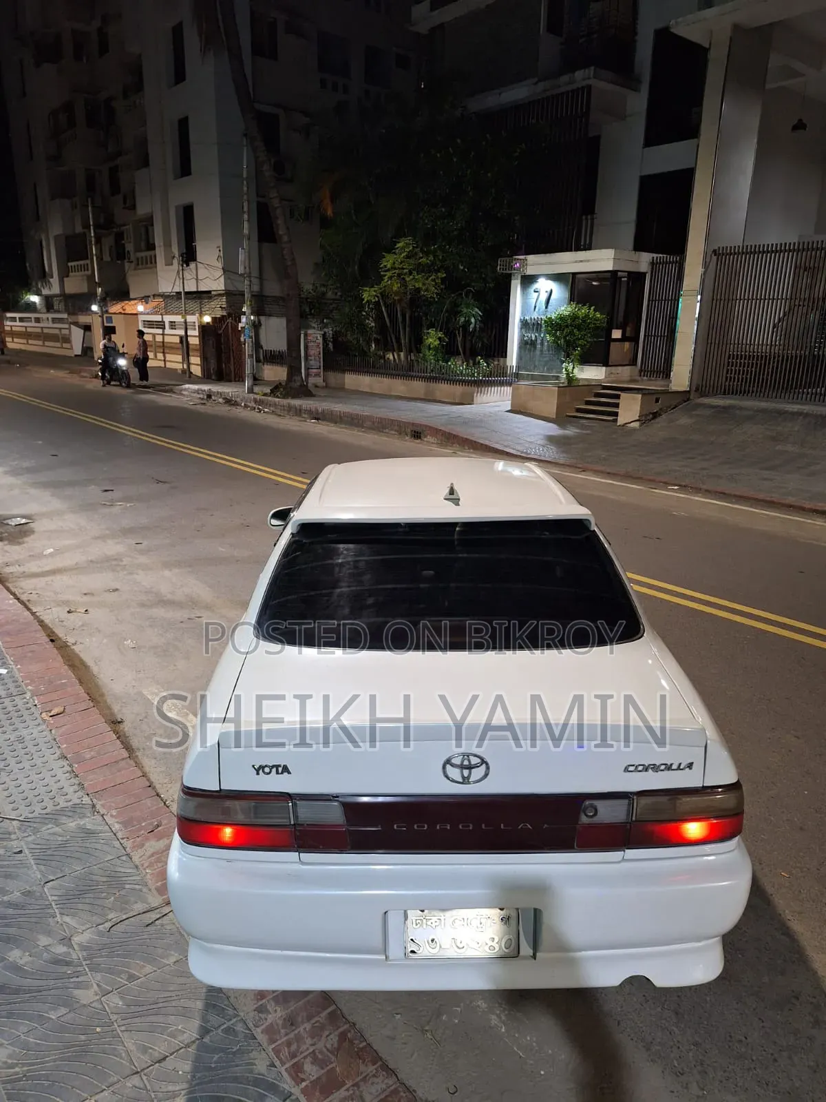 টয়োটা করোল্লা অটোমেটিক ১৯৯৫ সাদা