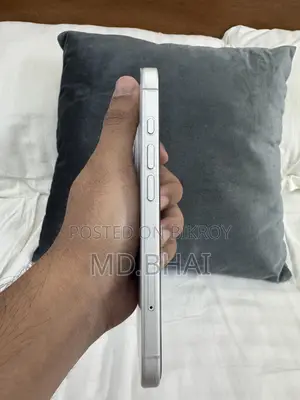 Apple iPhone 16 256 GB White