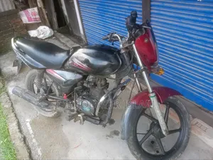 Bajaj Platina 100 2017 Pink