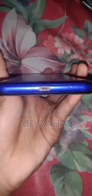 Symphony Z18 32 GB Blue