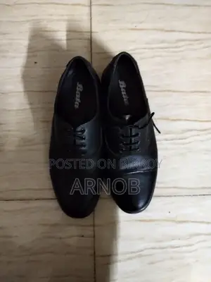 Bata Oxford-Style Shoes Size 7