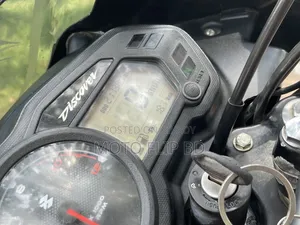 বাজাজ ডিসকভার ১২৫ ২০১৮ ব্ল্যাক