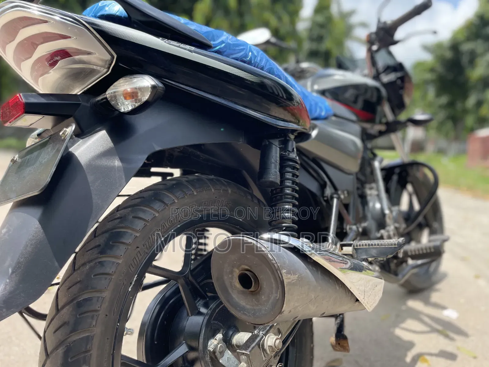 বাজাজ ডিসকভার ১২৫ ২০১৮ ব্ল্যাক