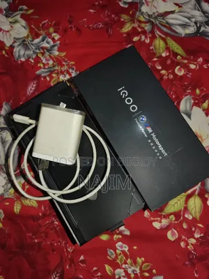 Vivo iQOO 12 256 GB White