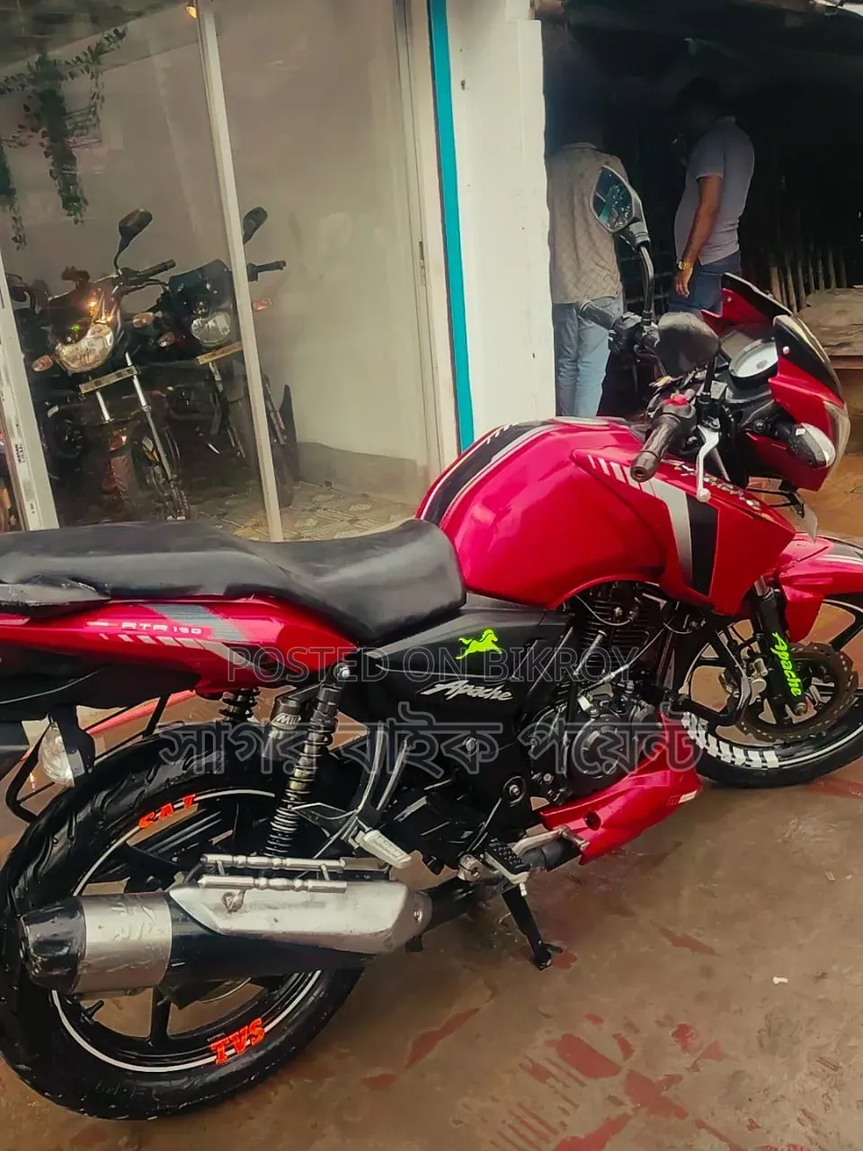 টিভিএস আপাচে আরটিআর ১৬০ টুভি ২০১৭ রেড