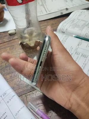 অ্যাপল আইফোন এক্স ২৫৬ জিবি হোয়াইট