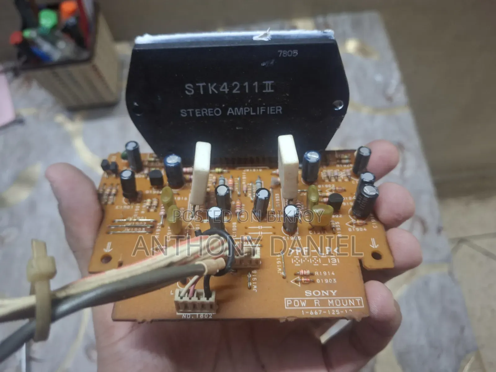 Stereo Amplifier IC Circuit