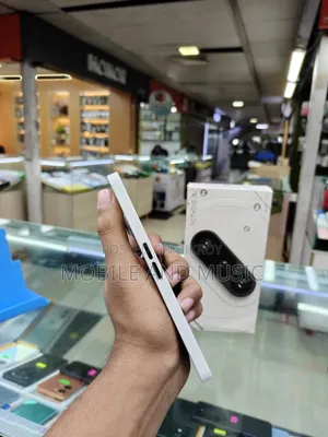 নাথিং ফোন ৩এ ১২৮ জিবি হোয়াইট