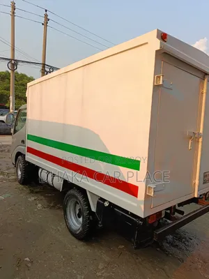টয়োটা ডাইনা