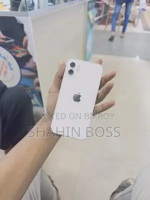 অ্যাপল আইফোন ১২ ৬৪ জিবি হোয়াইট