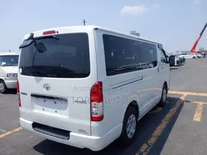 Toyota Grand HiAce 2000 Pearl