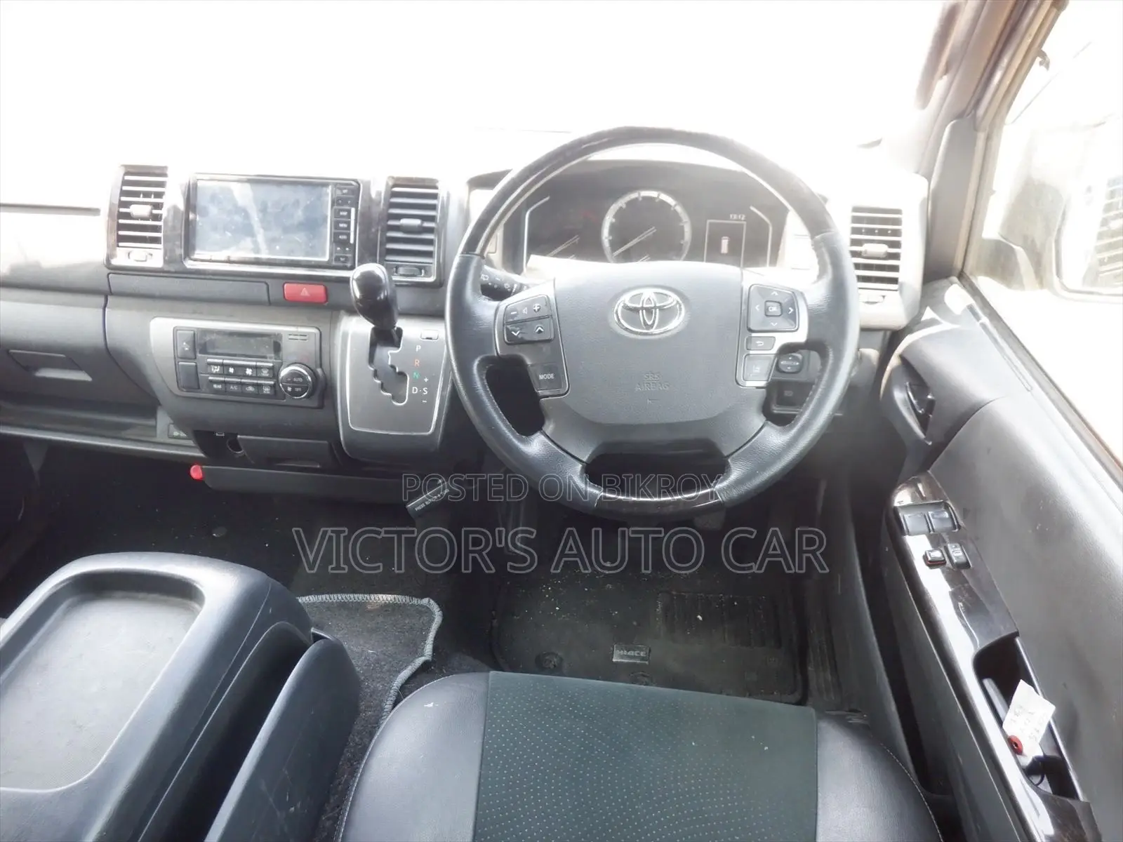 Toyota Grand HiAce 2000 Pearl