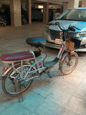 আকিজ নিও ২০২৪ সাদা
