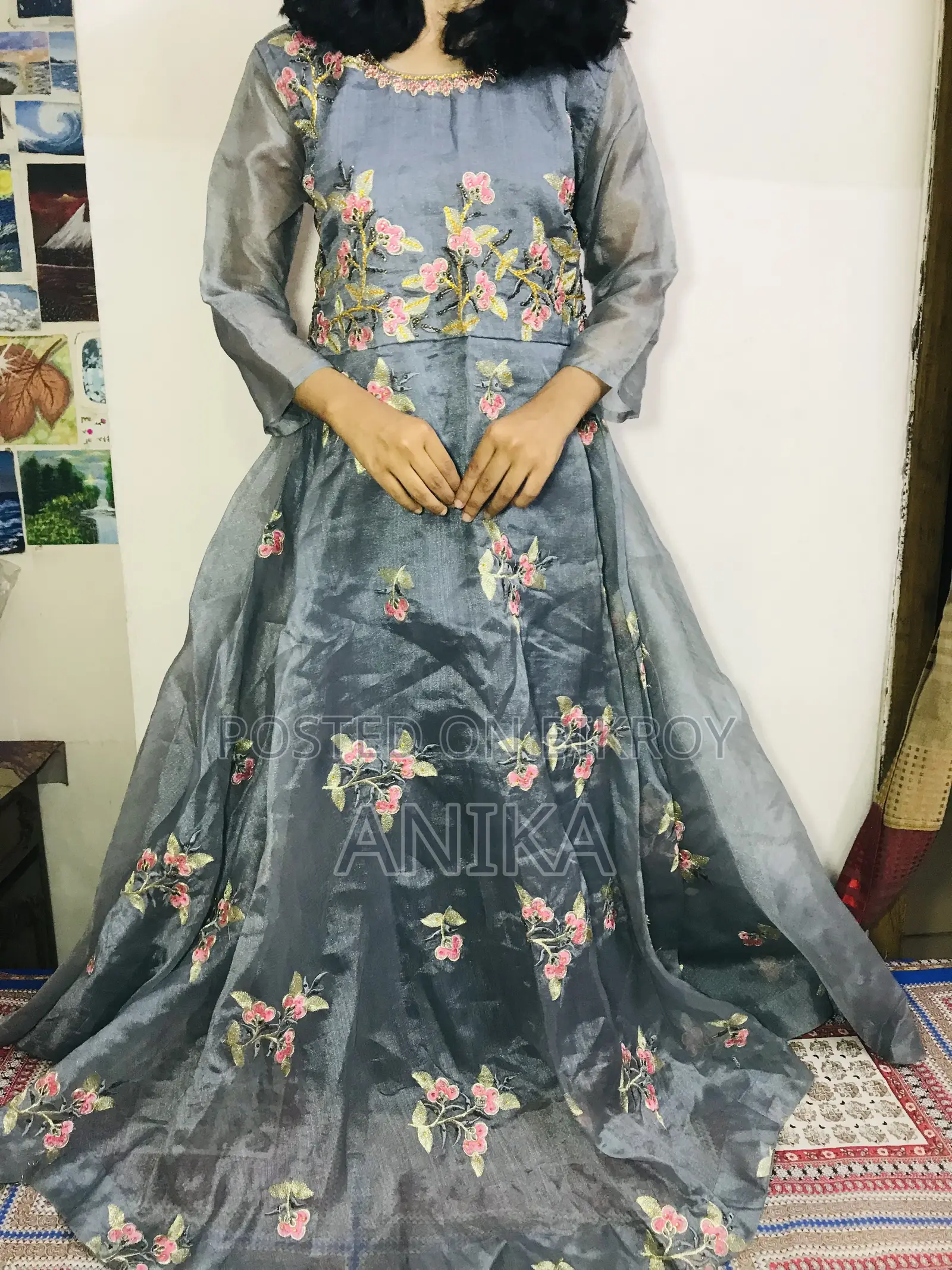 পার্টি গাউন বিক্রির জন্য
