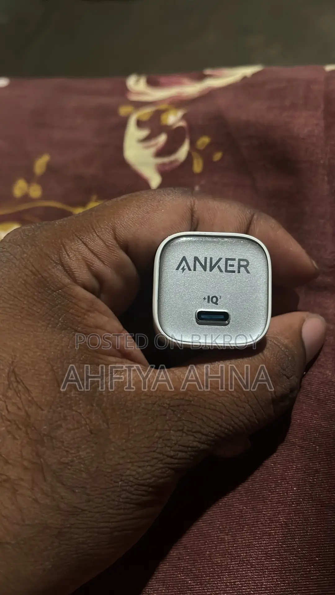 অ্যাঙ্কার অরিজিনাল অ্যাডাপ্টার সেল হবে ১ মান্থ ইউজ হইছে জাস্ট।