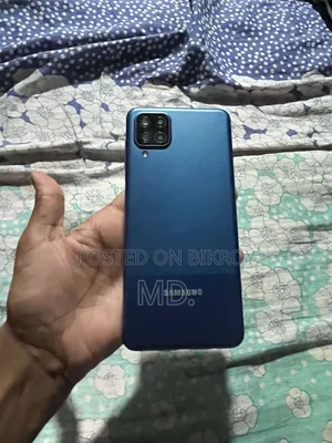 স্যামসাং গ্যালাক্সি এ১২ ৬৪ জিবি ব্লু