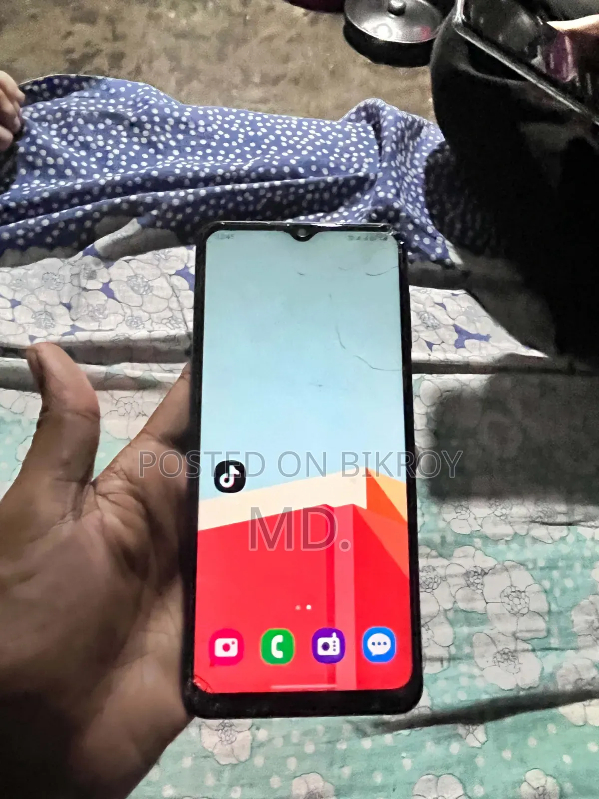 স্যামসাং গ্যালাক্সি এ১২ ৬৪ জিবি ব্লু