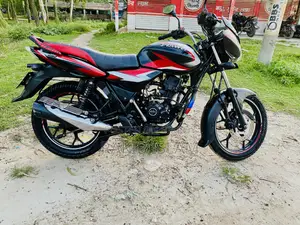 নতুন বাজাজ ডিসকভার ১১০ ২০২৩ লাল