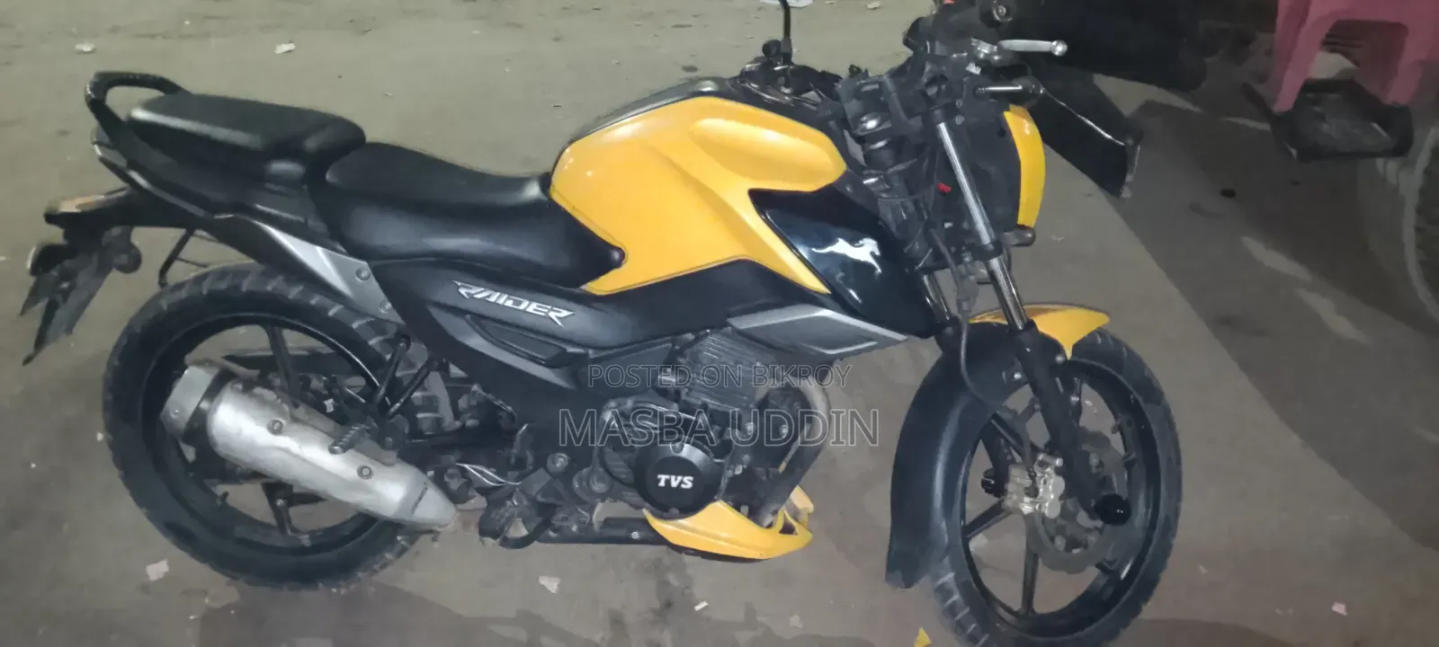 Bajaj 2022 Yellow